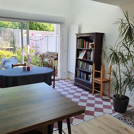 Chambre Privee Chez L'Habitant En Colocation Dans Agreable Maison Avec Jardin - A Private Room In A Shared House With Garden Bordeaux Buitenkant foto
